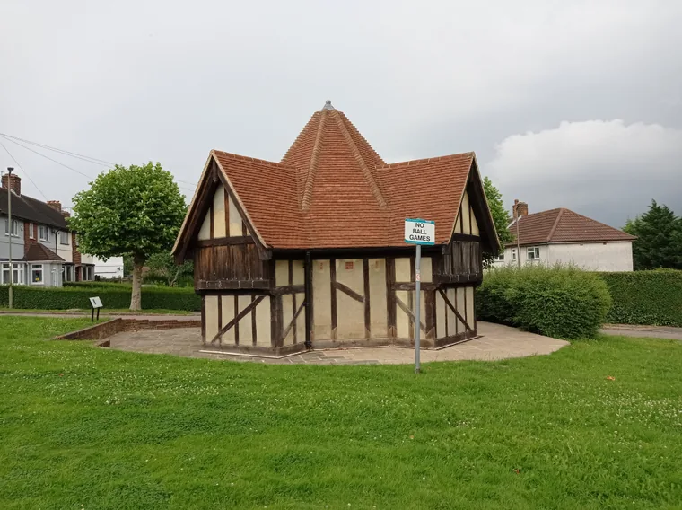 The brick well house over the Barnet Physic Well